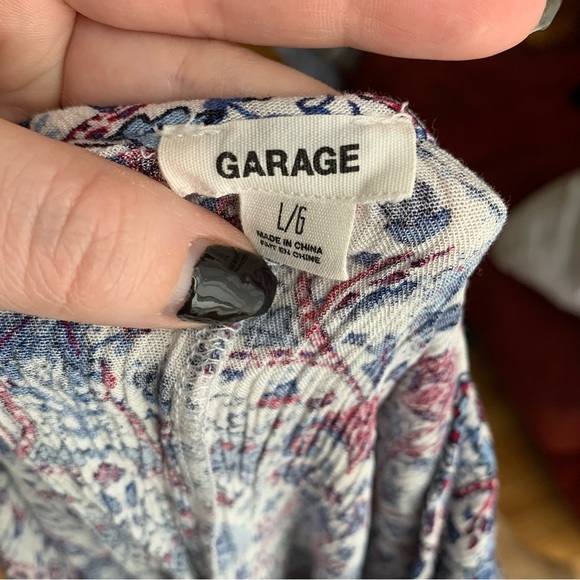 Garage RED AND BLUE BOLD FLORAL STRECHY RIBBED LONG SLEEVE TOP SIZE LARGE - Picture 8 of 8